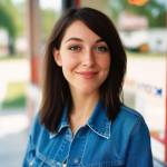 Lisa C Profile Picture